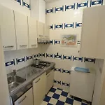 Lägenhet Cozy Retreat With Garden And Pool *