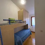 Cozy Retreat With Garden And Pool